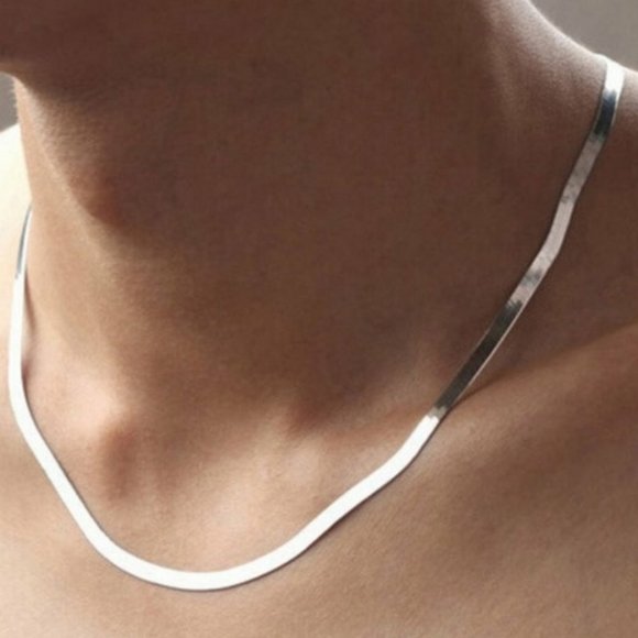 Jewelry - 925 STERLING SILVER HERRINGBONE NECKLACE